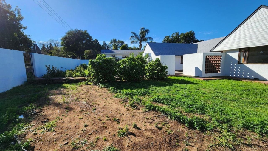 3 Bedroom Property for Sale in Bergzicht Western Cape